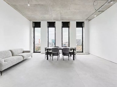 Продается 3-комн. квартира, 142 м²