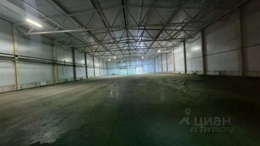 Сдается склад, 1 600 м²