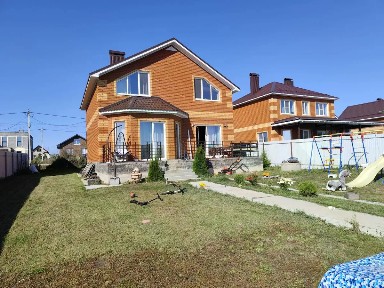 Продается 2-этажный дом, 175,6 м²