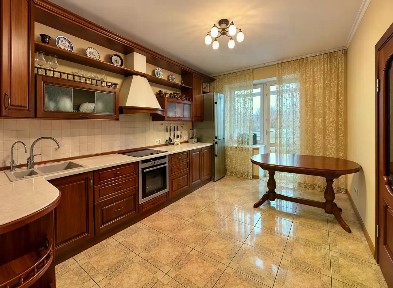 Продается 4-комн. квартира, 150 м²