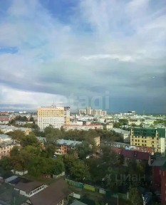 Алтайский край, Барнаул, р-н Железнодорожный, мкр. Центр, просп. Строителей, 18