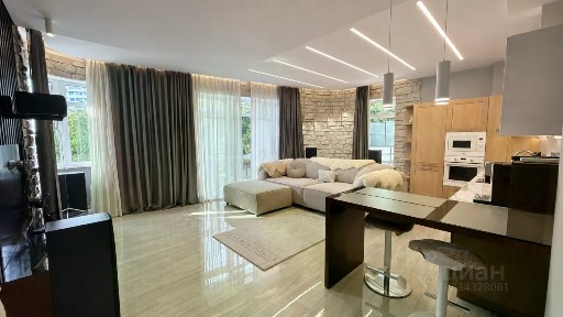 Продается 2-комн. квартира, 84,2 м²