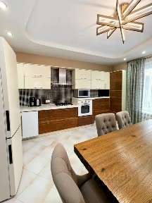 Продается 3-комн. квартира, 95,4 м²