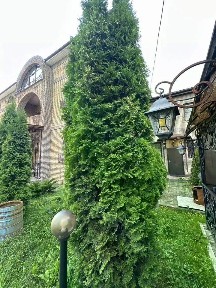 Продается 3-этажный дом, 425 м²