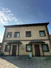 Продается 2-этажный дом, 194 м²