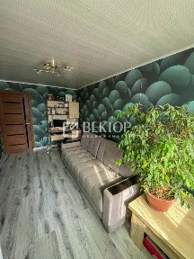 Продается 4-комн. квартира, 74 м²