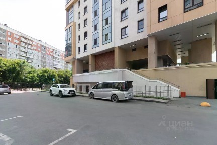 Продается 4-комн. квартира, 116,3 м²