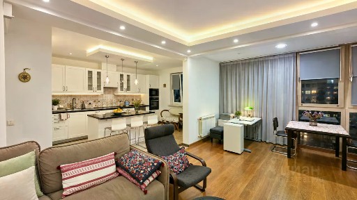 Сдается 3-комн. квартира, 98 м²