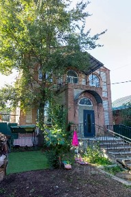 Продается 2-этажный дом, 171 м²