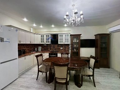Продается 2-комн. квартира, 65 м²
