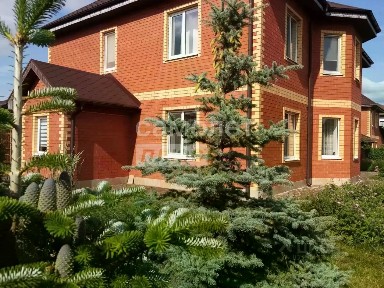 Продается 2-этажный дом, 260 м²