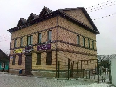 Продается торговая площадь, 552 м²