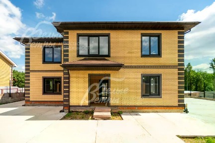 Продается 3-этажный дом, 315,4 м²