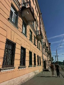Продается 4-комн. квартира, 82 м²