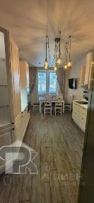 Продается 4-комн. квартира, 133,4 м²