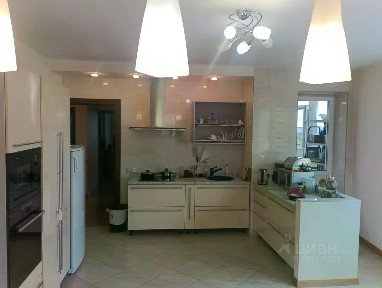 Продается 3-комн. квартира, 95 м²