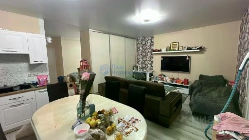 Продается 2-комн. квартира, 57,8 м²