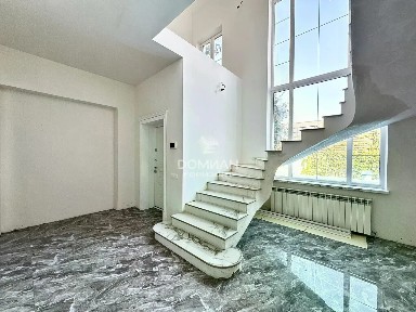 Продается 2-этажный дом, 250 м²