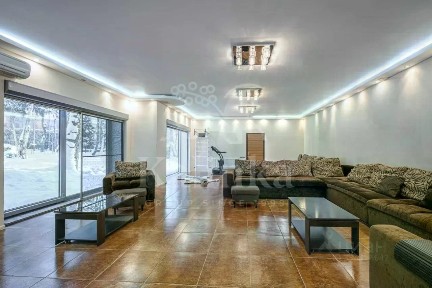 Продается 2-этажный дом, 215 м²