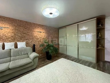 Продается 3-комн. квартира, 92 м²