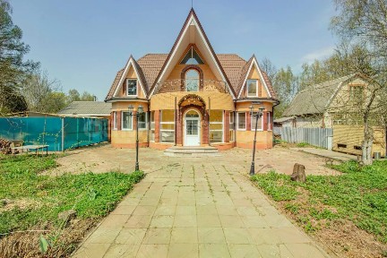 Продается 2-этажный дом, 181,22 м²