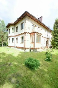 Продается 3-этажный таунхаус, 300 м²