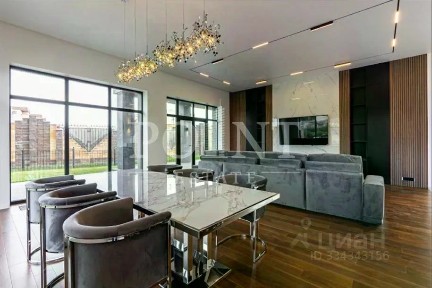 Продается 2-этажный коттедж, 545 м²