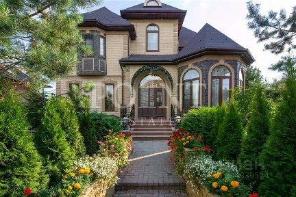 Продается 2-этажный коттедж, 385 м²