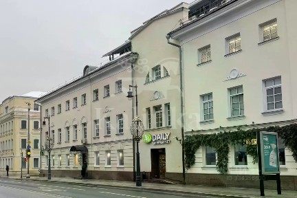 Москва, ЦАО, р-н Хамовники, ул. Остоженка, 10