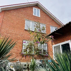 Продается 2-этажный дом, 186 м²