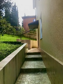 Продается 3-этажный дом, 320 м²