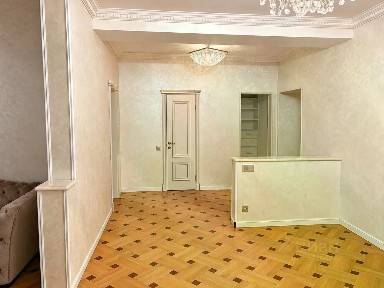 Продается многокомнатная квартира, 142,3 м²