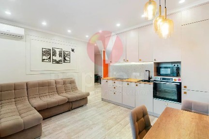 Продается 2-комн. квартира, 73 м²
