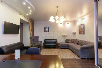 Продается 2-комн. квартира, 75,8 м²