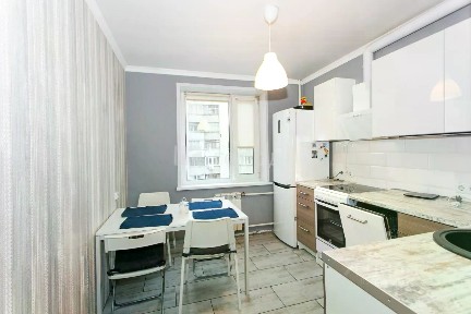 Сдается 4-комн. квартира, 78 м²