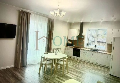 Сдается 5-комн. квартира, 220 м²