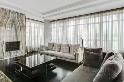 Сдается 4-этажный дом, 985 м²