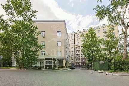 Продается здание, 2 827,4 м²