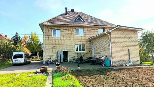 Продается 2-этажный дом, 253,6 м²