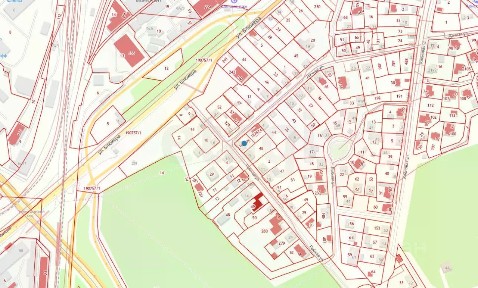Свердловская область, Екатеринбург, р-н Кировский, мкр. Шарташ, ул. Рыбная, 7