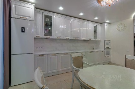 Продается 2-комн. квартира, 65 м²