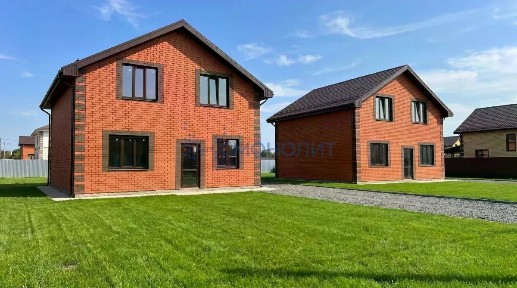 Продается 2-этажный дом, 140 м²