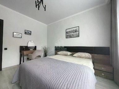 Продается 2-комн. квартира, 56 м²
