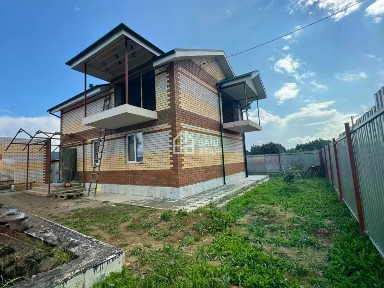 Продается 2-этажный дом, 152 м²