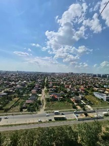 Продается 2-комн. квартира, 65,7 м²
