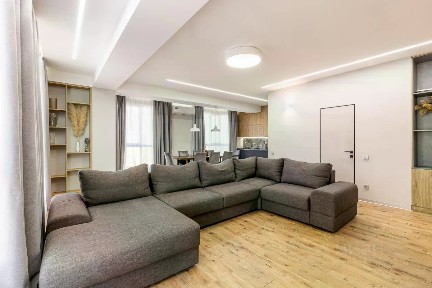 Продается 4-комн. квартира, 109,8 м²