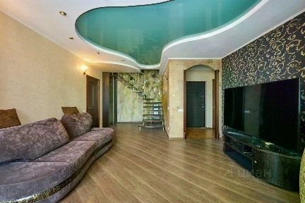 Продается 3-комн. квартира, 162 м²