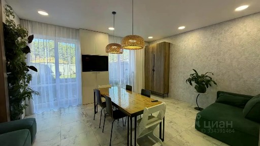 Продается 5-комн. квартира, 181 м²