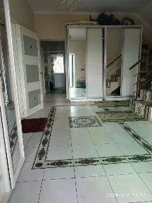 Сдается 2-этажный дом, 215 м²