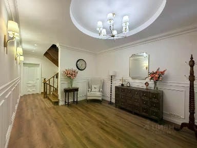 Сдается 3-этажный коттедж, 300 м²